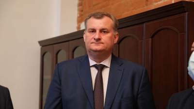 Министр здравоохранения Абхазии Эдуард Бутба предложил на совещании в Администрации президента ввести ряд необходимых временных мер по борьбе с коронавирусом