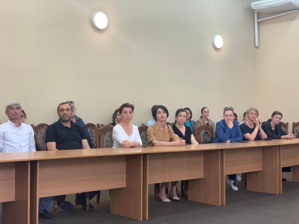 Прошла встреча Вадима Харазия  с родителями 20  абитуриентов